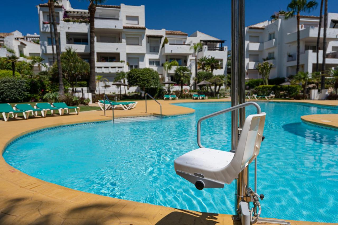 Costalita Beach Apartment Estepona Dış mekan fotoğraf